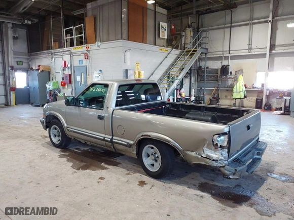 2000 Chevrolet S-10 LS with VIN 1GCCS1449YK187118, listed as a IAAI auction lot 41278247 with 0 mi miles. Bid and sale history available at carsss.com. Image 6.