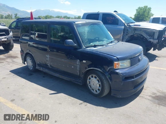 2006 Scion xB z VIN JTLKT324164064751, wystawiony jako IAAI lot #42450248 z przebiegiem 131 649 mil mil oraz . Historia ofert i sprzedaży dostępna na DreamBid. Obrazek 1.
