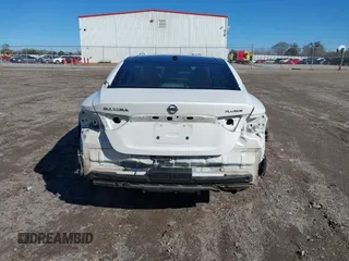 2020 Nissan Maxima Platinum with VIN 1N4AA6FV6LC374693, listed as a IAAI auction lot 41253104 with 123,231 mi miles and . Bid and sale history available at DreamBid. Image 6.