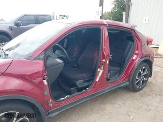 2018 Toyota C-HR XLE with VIN NMTKHMBXXJR016772, listed as a IAAI auction lot 41858304 with 119,278 mi miles. Bid and sale history available at carsss.com. Image 6.