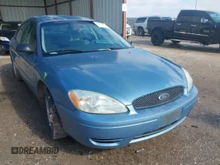 2005 Ford Taurus SE with VIN 1FAFP53U45A176669, listed as a IAAI auction lot 41357877 with 209,392 mi miles. Bid and sale history available at carsss.com. Image 1.
