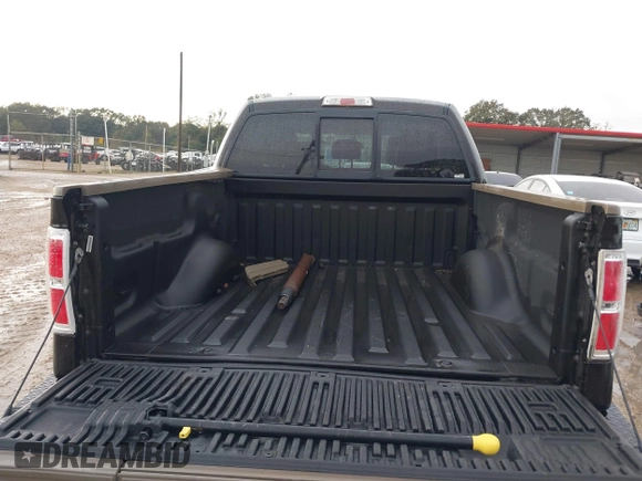 2014 Ford F-150 XL with VIN 1FTFW1CT6EKF04598, listed as a IAAI auction lot 41001719 with 118,549 mi miles and . Bid and sale history available at DreamBid. Image 8.