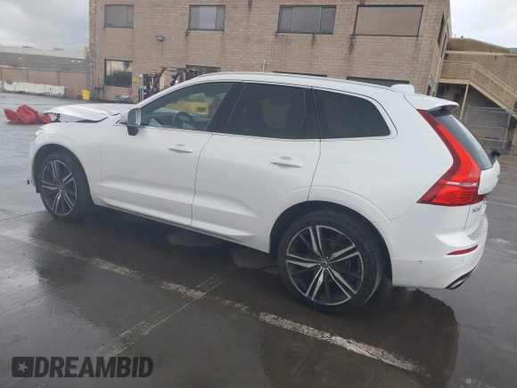 2019 Volvo XC60 R-Design with VIN LYV102RMXKB327226, listed as a IAAI auction lot 41922619 with 46,823 mi miles. Bid and sale history available at carsss.com. Image 3.