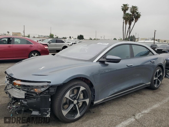 2025 Lucid Air Touring z VIN 50EA1TEA6SA006821, wystawiony jako Copart lot #53298645 z przebiegiem 470 mil mil oraz Szkoda całkowita • Salvage title. Historia ofert i sprzedaży dostępna na DreamBid. Obrazek 1.