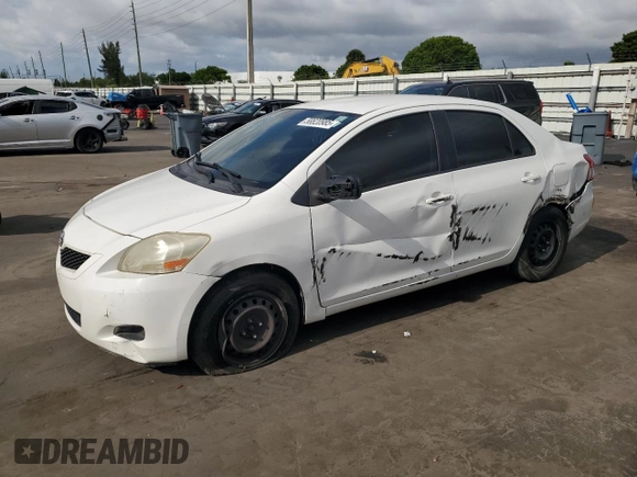 2012 Toyota Yaris z VIN JTDBT4K35CL017457, wystawiony jako Copart lot #58820985 z przebiegiem 120 901 mil mil oraz Szkoda całkowita • Salvage title. Historia ofert i sprzedaży dostępna na DreamBid. Obrazek 1.