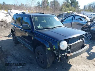 2011 Jeep Patriot Latitude with VIN 1J4NF1GB0BD180281, listed as a IAAI auction lot 41707261 with 138,519 mi miles and . Bid and sale history available at DreamBid. Image 1.