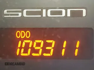 2016 Scion tC z VIN JTKJF5C7XGJ017894, wystawiony jako IAAI lot #41614948 z przebiegiem 109 311 mil mil oraz . Historia ofert i sprzedaży dostępna na DreamBid. Obrazek 16.