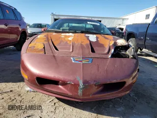 1995 Pontiac Firebird Firebird z VIN 2G2FS22S3S2240907, wystawiony jako Copart lot #77215444 z przebiegiem 111 636 mil mil oraz Szkoda całkowita • Salvage title. Historia ofert i sprzedaży dostępna na DreamBid. Obrazek 5.