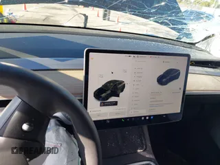 2022 Tesla Model Y Performance with VIN 7SAYGDEF5NF336693, listed as a IAAI auction lot 41805752 with 42,009 mi miles and . Bid and sale history available at DreamBid. Image 17.
