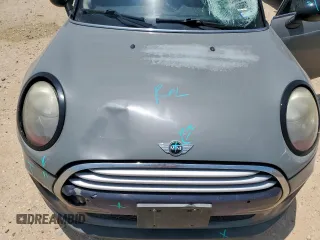 2015 MINI Hardtop 4 Door с VIN WMWXS5C51FT830794, выставлен на аукционе Copart как лот 57451785 с пробегом 171 669 миль миль и Списание • Salvage title. История ставок и продаж доступна на DreamBid. Изображение 11.