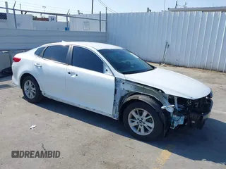 2016 Kia Optima LX z VIN 5XXGT4L3XGG019697, wystawiony jako IAAI lot #42449350 z przebiegiem 87 769 mil mil oraz . Historia ofert i sprzedaży dostępna na DreamBid. Obrazek 1.