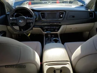 2021 Kia Sedona EX with VIN KNDMB5C10M6673080, listed as a Copart auction lot 87832695 with 34,653 mi miles and Clean Title. Bid and sale history available at carsss.com. Image 8.