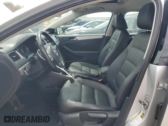 2012 Volkswagen Jetta SEL with VIN 3VWLX7AJXCM361484, listed as a Copart auction lot 53260985 with 155,585 mi miles and Salvage title. Bid and sale history available at DreamBid. Image 7.
