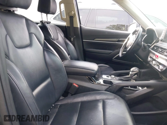 2021 Kia Telluride LX z VIN 5XYP24HCXMG189318, wystawiony jako IAAI lot #41458599 z przebiegiem 102 304 mil mil oraz . Historia ofert i sprzedaży dostępna na DreamBid. Obrazek 5.