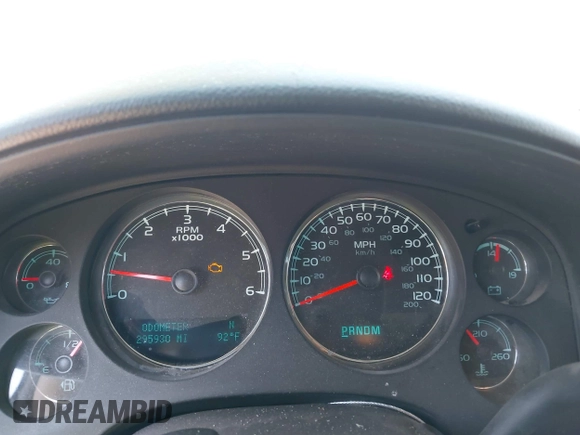 2013 Chevrolet Suburban LT with VIN 1GNSKJE70DR127208, listed as a IAAI auction lot 42285279 with 295,930 mi miles and . Bid and sale history available at DreamBid. Image 7.