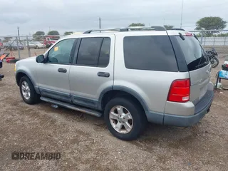 2003 Ford Explorer XLT z VIN 1FMZU63K63ZB21297, wystawiony jako IAAI lot #42201951 z przebiegiem Nie podano mil oraz . Historia ofert i sprzedaży dostępna na DreamBid. Obrazek 3.