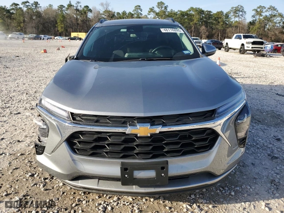 2025 Chevrolet Trax LT with VIN KL77LHEP1SC028088, listed as a Copart auction lot 48116095 with 11,926 mi miles and Salvage Title. Bid and sale history available at carsss.com. Image 5.