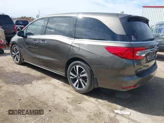 2018 Honda Odyssey Elite with VIN 5FNRL6H96JB069458, listed as a IAAI auction lot 41687526 with 41,004 mi miles and . Bid and sale history available at DreamBid. Image 3.