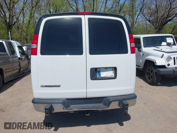 2020 Chevrolet Express Cargo Van with VIN 1GCWGAFG9L1213396, listed as a IAAI auction lot 42049377 with 122,571 mi miles. Bid and sale history available at carsss.com. Image 16.