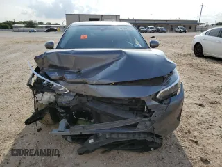 2024 Nissan Sentra SV z VIN 3N1AB8CV0RY323832, wystawiony jako Copart lot #55803155 z przebiegiem 7 346 mil mil oraz Szkoda całkowita • Salvage title. Historia ofert i sprzedaży dostępna na DreamBid. Obrazek 5.