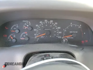2000 Ford F-250 XL с VIN 1FTNX20F3YEB30631, выставлен на аукционе Copart как лот 87936265 с пробегом 108 652 миль миль и Списание • Salvage title. История ставок и продаж доступна на DreamBid. Изображение 9.