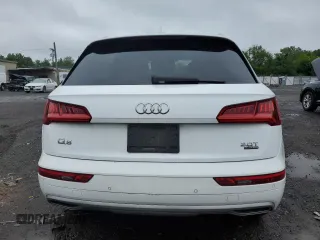 2018 Audi Q5 Premium Plus with VIN WA1BNAFY3J2082867, listed as a Copart auction lot 61017895 with 85,070 mi miles and Salvage title. Bid and sale history available at DreamBid. Image 6.