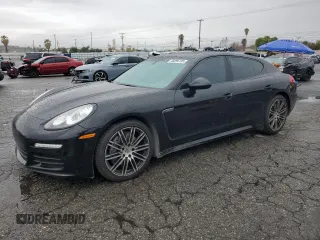 2015 Porsche Panamera 4 with VIN WP0AA2A70FL007157, listed as a Copart auction lot 48896185 with 27,275 mi miles and Salvage Title. Bid and sale history available at DreamBid. Image 1.