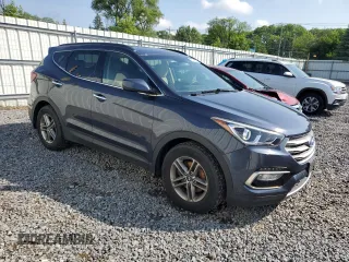 2017 Hyundai Santa Fe 2.4L with VIN 5NMZUDLB1HH005770, listed as a Copart auction lot 60734225 with 58,597 mi miles and Clean title. Bid and sale history available at DreamBid. Image 4.