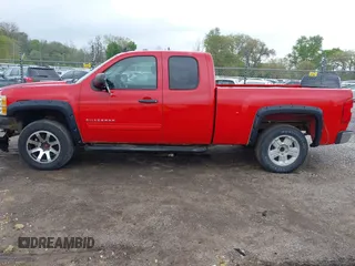2010 Chevrolet Silverado 1500 LT with VIN 1GCSKSE34AZ201494, listed as a IAAI auction lot 42117833 with 167,573 mi miles and . Bid and sale history available at DreamBid. Image 14.