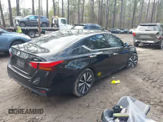 2019 Nissan Altima 2.5 SV with VIN 1N4BL4DV2KC220096, listed as a IAAI auction lot 41802662 with 77,941 mi miles. Bid and sale history available at carsss.com. Image 4.