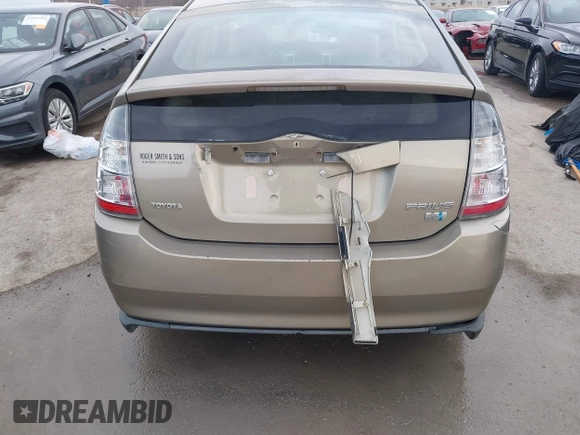 2004 Toyota Prius with VIN JTDKB22UX40033849, listed as a IAAI auction lot 41670061 with 299,999 mi miles and . Bid and sale history available at DreamBid. Image 6.