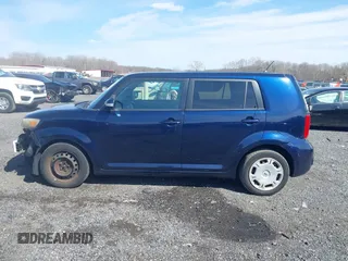 2008 Scion xB with VIN JTLKE50E281048919, listed as a IAAI auction lot 41875912 with 210,497 mi miles. Bid and sale history available at carsss.com. Image 14.