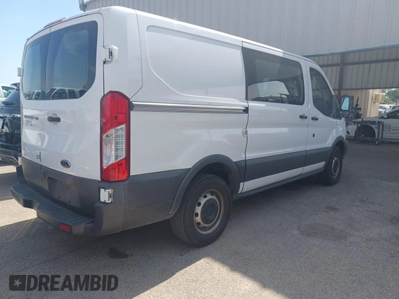 2018 Ford Transit с VIN 1FTYE1YM4JKB39832, выставлен на аукционе IAAI как лот 42558232 с пробегом 208 800 миль миль и . История ставок и продаж доступна на DreamBid. Изображение 22.