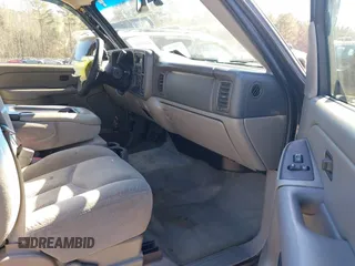 2004 Chevrolet Tahoe Special Service with VIN 1GNEK13V24J311708, listed as a IAAI auction lot 41463841 with 224,278 mi miles. Bid and sale history available at carsss.com. Image 5.