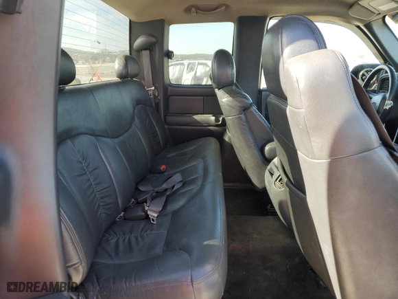 1999 Chevrolet Silverado 1500 LS with VIN 2GCEC19T8X1184568, listed as a Copart auction lot 43210875 with 223,160 mi miles and Clean Title. Bid and sale history available at carsss.com. Image 10.