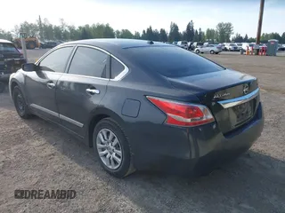 2015 Nissan Altima 2.5 SV with VIN 1N4AL3AP1FC171037, listed as a IAAI auction lot 42127356 with 89,673 mi miles. Bid and sale history available at carsss.com. Image 3.