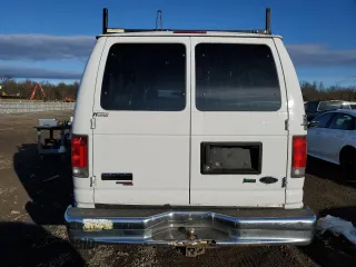 2014 Ford Econoline Passenger XL z VIN 1FBSS3BL3EDB20939, wystawiony jako Copart lot #43781415 z przebiegiem 143 741 mil mil oraz Tytuł czysty. Historia ofert i sprzedaży dostępna na DreamBid. Obrazek 6.