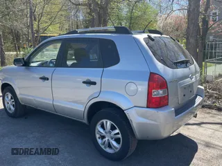 2009 Hyundai Tucson GLS with VIN KM8JM12B89U975392, listed as a Copart auction lot 55508145 with 113,176 mi miles and Clean Title. Bid and sale history available at carsss.com. Image 3.