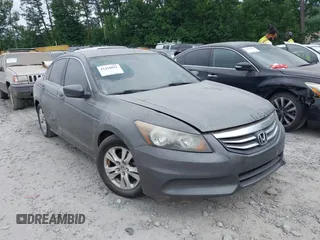 2012 Honda Accord SE z VIN 1HGCP2F63CA095069, wystawiony jako IAAI lot #42410821 z przebiegiem 238 641 mil mil oraz . Historia ofert i sprzedaży dostępna na DreamBid. Obrazek 1.