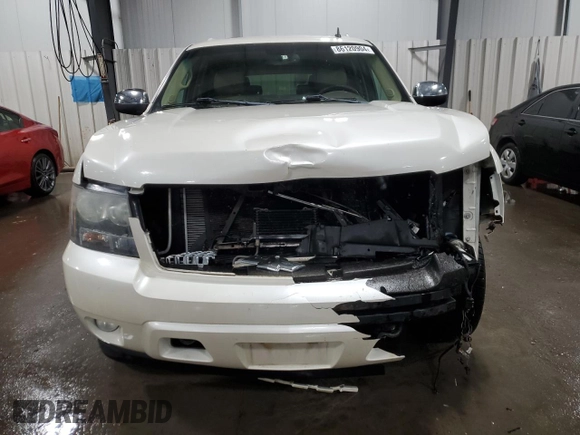 2010 Chevrolet Suburban LTZ with VIN 1GNUKKE33AR291270, listed as a Copart auction lot 86120904 with 239,255 mi miles and Salvage Title. Bid and sale history available at carsss.com. Image 5.