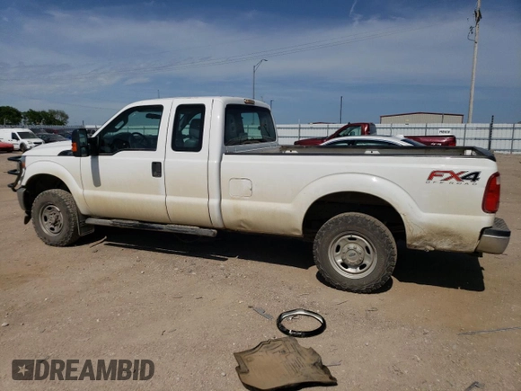 2015 Ford F-250 XLT with VIN 1FT7X2B64FEC27503, listed as a Copart auction lot 60558045 with 193,707 mi miles and Salvage title. Bid and sale history available at DreamBid. Image 2.