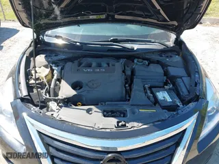 2013 Nissan Altima 3.5 SL with VIN 1N4BL3AP0DC213375, listed as a IAAI auction lot 41796421 with 196,043 mi miles. Bid and sale history available at carsss.com. Image 10.