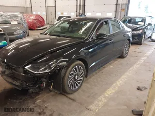 2022 Hyundai Sonata Hybrid Limited with VIN KMHL54JJ5NA038088, listed as a IAAI auction lot 41627163 with 19,977 mi miles. Bid and sale history available at carsss.com. Image 18.
