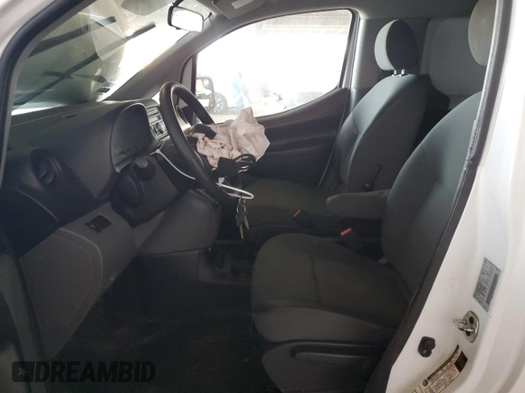 2015 Nissan NV200 S z VIN 3N6CM0KN0FK700948, wystawiony jako Copart lot #41622715 z przebiegiem 222 537 mil mil oraz Szkoda całkowita • Salvage title. Historia ofert i sprzedaży dostępna na DreamBid. Obrazek 7.