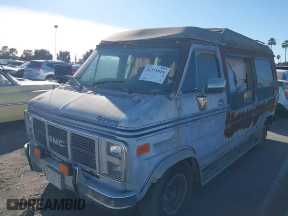 1989 GMC Vandura z VIN 1GDEG25K1K7521984, wystawiony jako IAAI lot #41371811 z przebiegiem 43 502 mil mil oraz . Historia ofert i sprzedaży dostępna na DreamBid. Obrazek 6.
