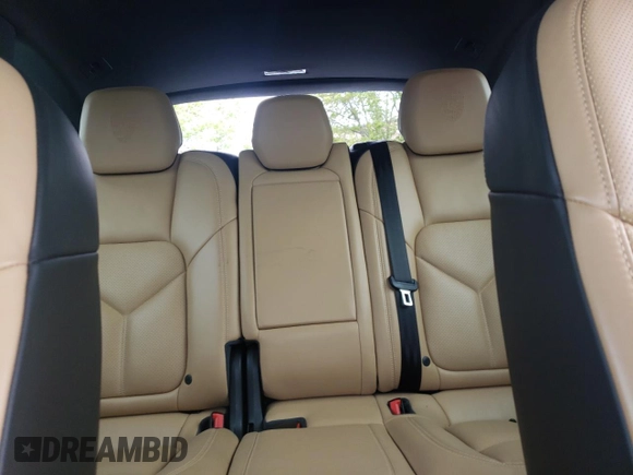 2017 Porsche Cayenne z VIN WP1AA2A23HKA87999, wystawiony jako Copart lot #57457705 z przebiegiem 27 231 mil mil oraz Szkoda całkowita • Salvage title. Historia ofert i sprzedaży dostępna na DreamBid. Obrazek 10.