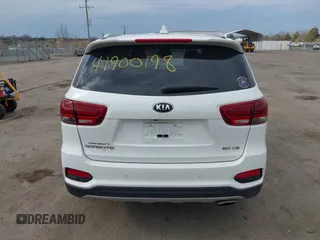 2019 Kia Sorento EX V6 with VIN 5XYPHDA51KG500108, listed as a IAAI auction lot 41900198 with 108,644 mi miles. Bid and sale history available at carsss.com. Image 17.