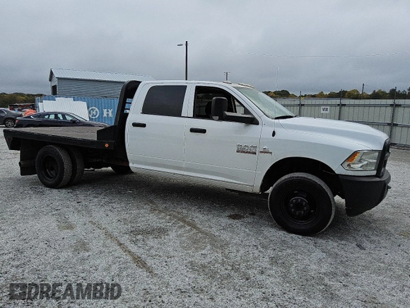 2018 Ram 3500 Tradesman z VIN 3C7WRTCL6JG335982, wystawiony jako Copart lot #78133674 z przebiegiem 407 016 mil mil oraz Czysty tytuł • Clean title. Historia ofert i sprzedaży dostępna na DreamBid. Obrazek 4.
