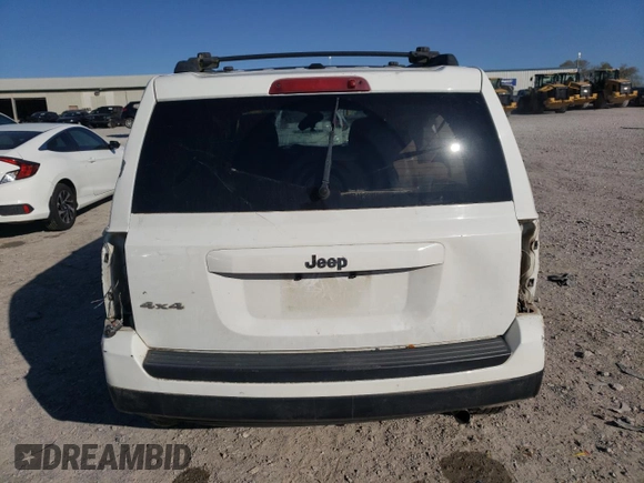 2014 Jeep Patriot Sport with VIN 1C4NJRBB8ED531095, listed as a Copart auction lot 52348895 with 204,785 mi miles and Clean Title. Bid and sale history available at carsss.com. Image 6.
