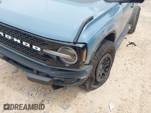 2021 Ford Bronco with VIN 1FMEE5DP5MLA71724, listed as a IAAI auction lot 42286668 with 38,239 mi miles and . Bid and sale history available at DreamBid. Image 6.